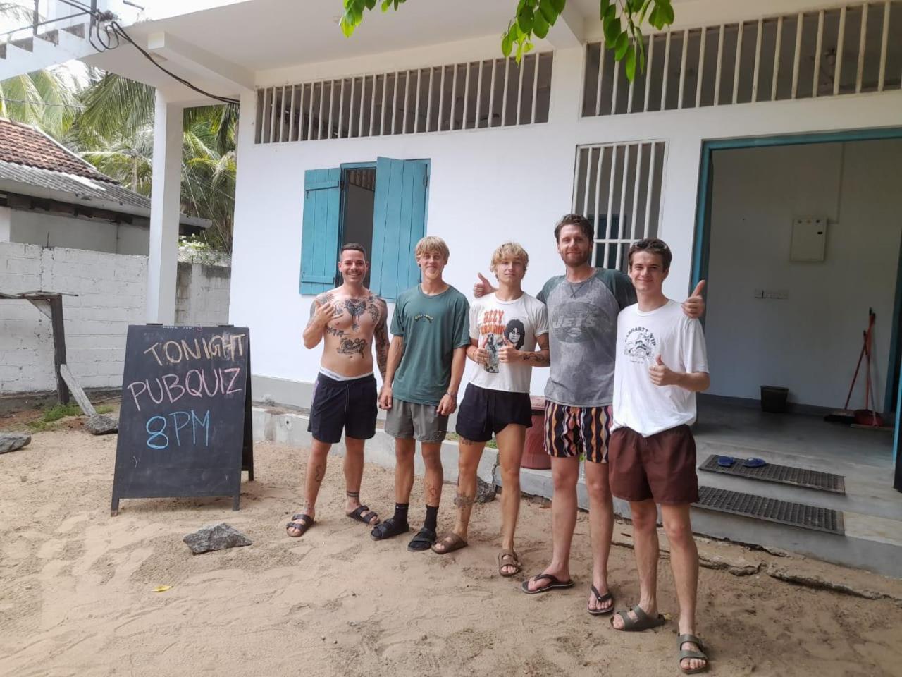 Hangover Hostels Arugam Bay Exterior foto